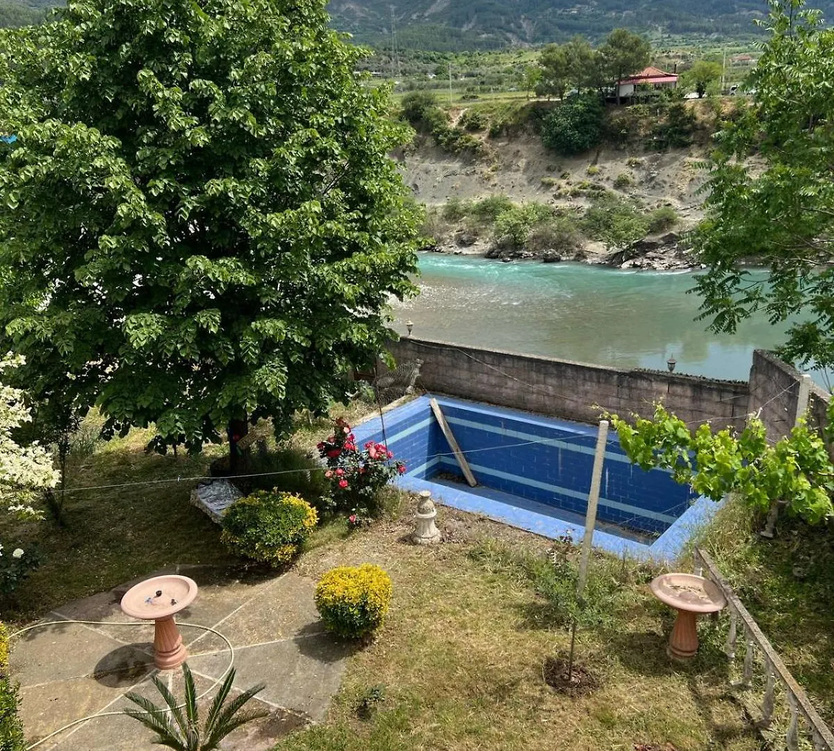 Guesthouse Space Permet Albania